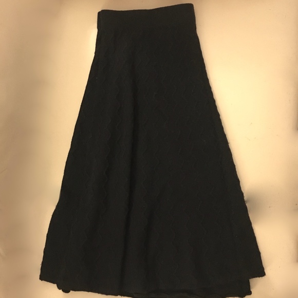 PURE/Skirt - Picture 1 of 5